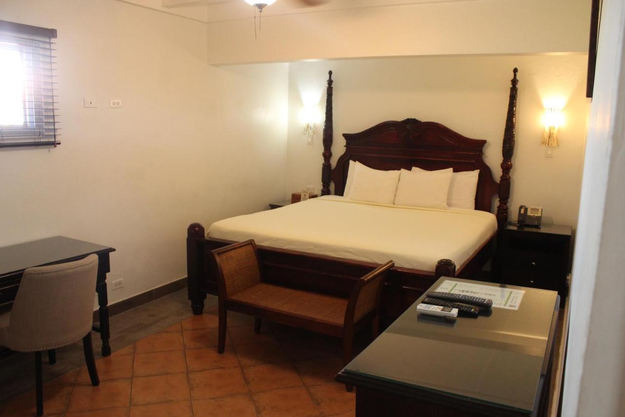 Altamont West Hotel Montego Bay Dış mekan fotoğraf