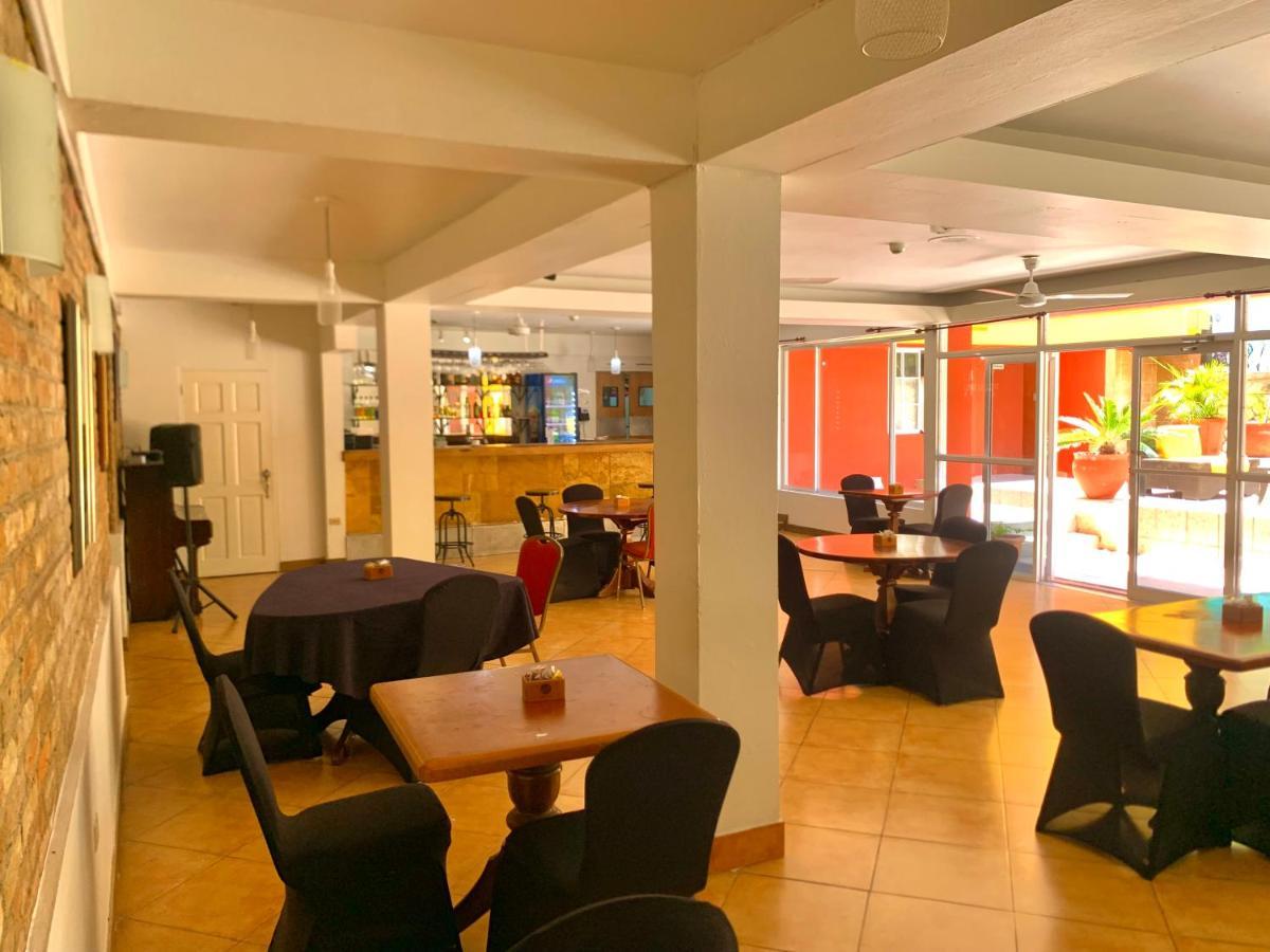 Altamont West Hotel Montego Bay Dış mekan fotoğraf