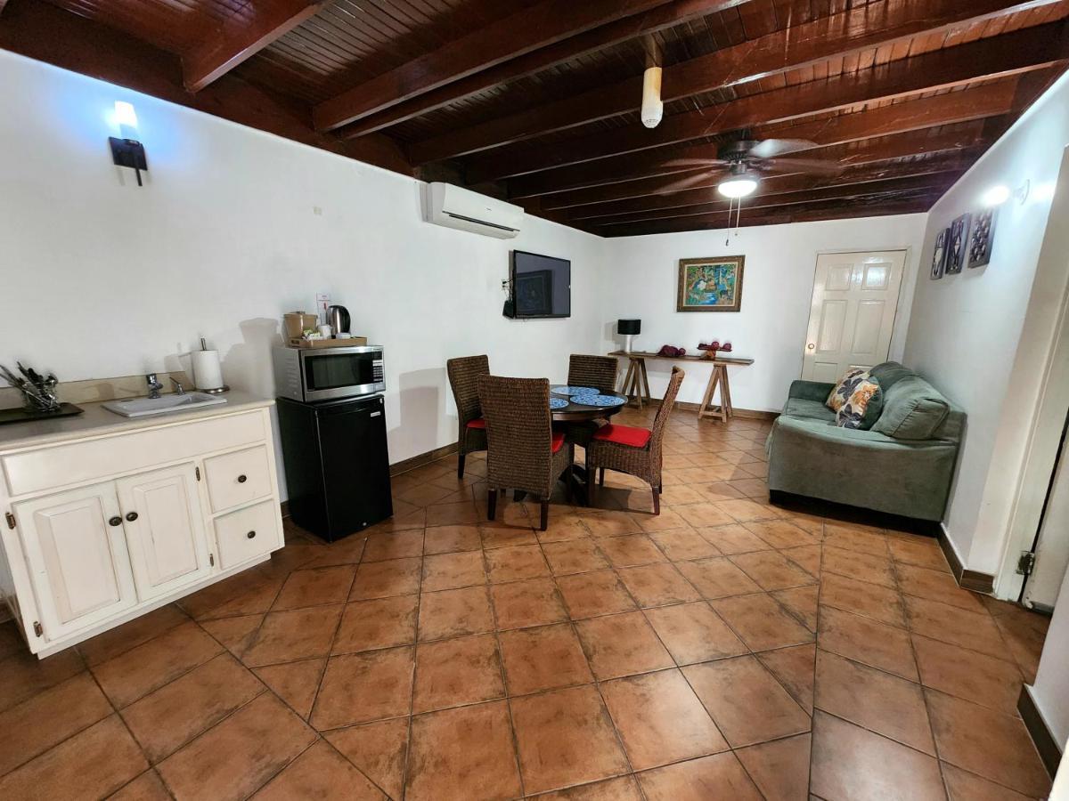 Altamont West Hotel Montego Bay Dış mekan fotoğraf