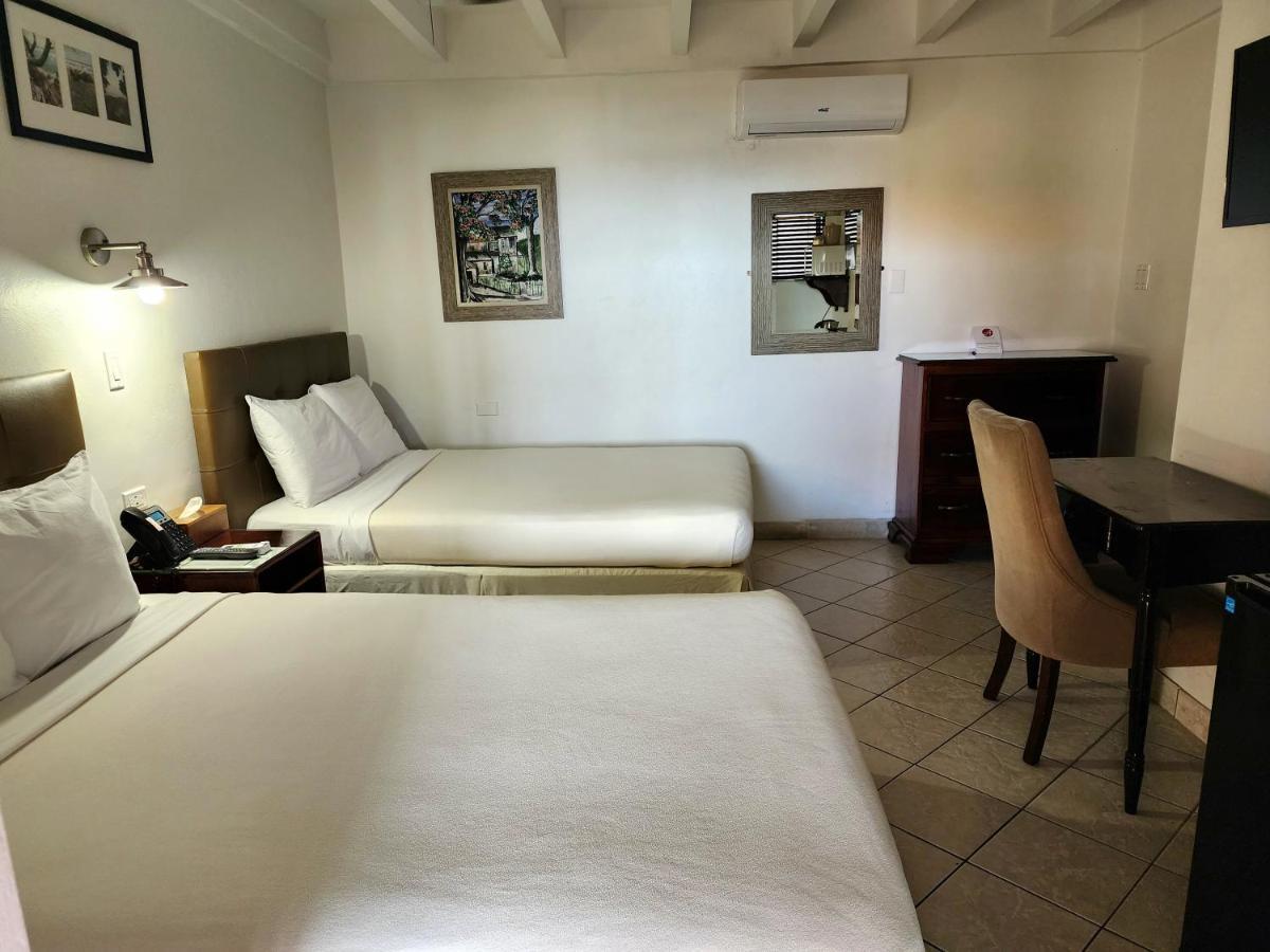 Altamont West Hotel Montego Bay Dış mekan fotoğraf
