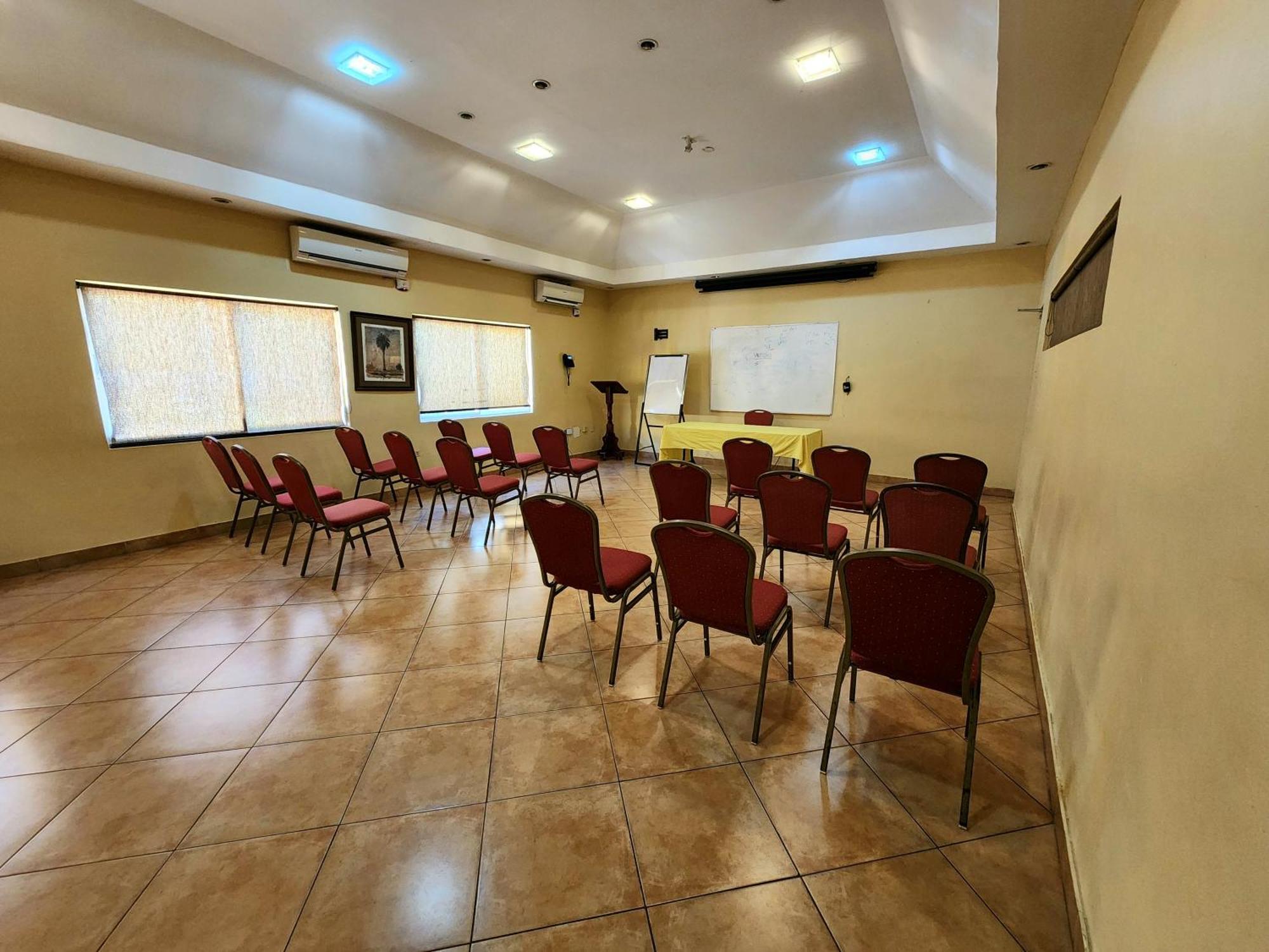 Altamont West Hotel Montego Bay Dış mekan fotoğraf