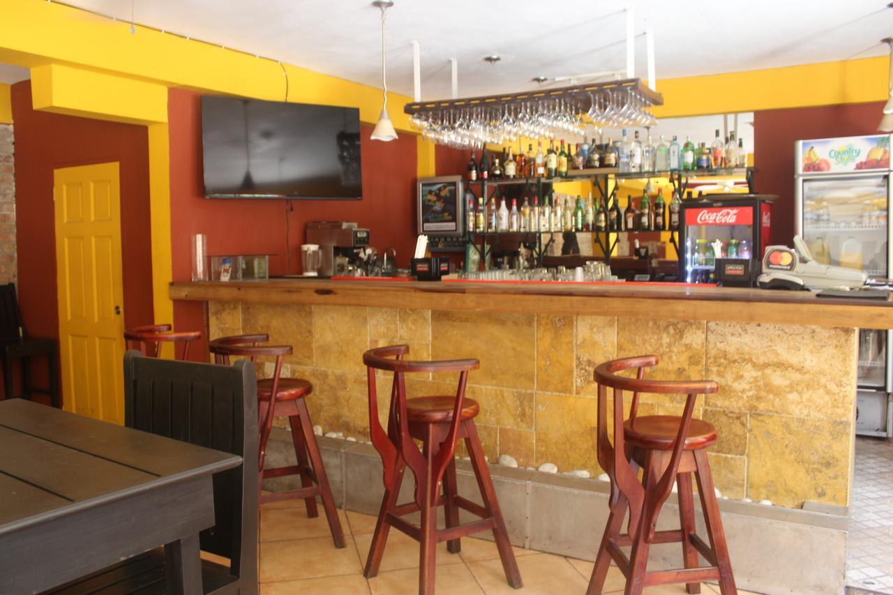 Altamont West Hotel Montego Bay Dış mekan fotoğraf