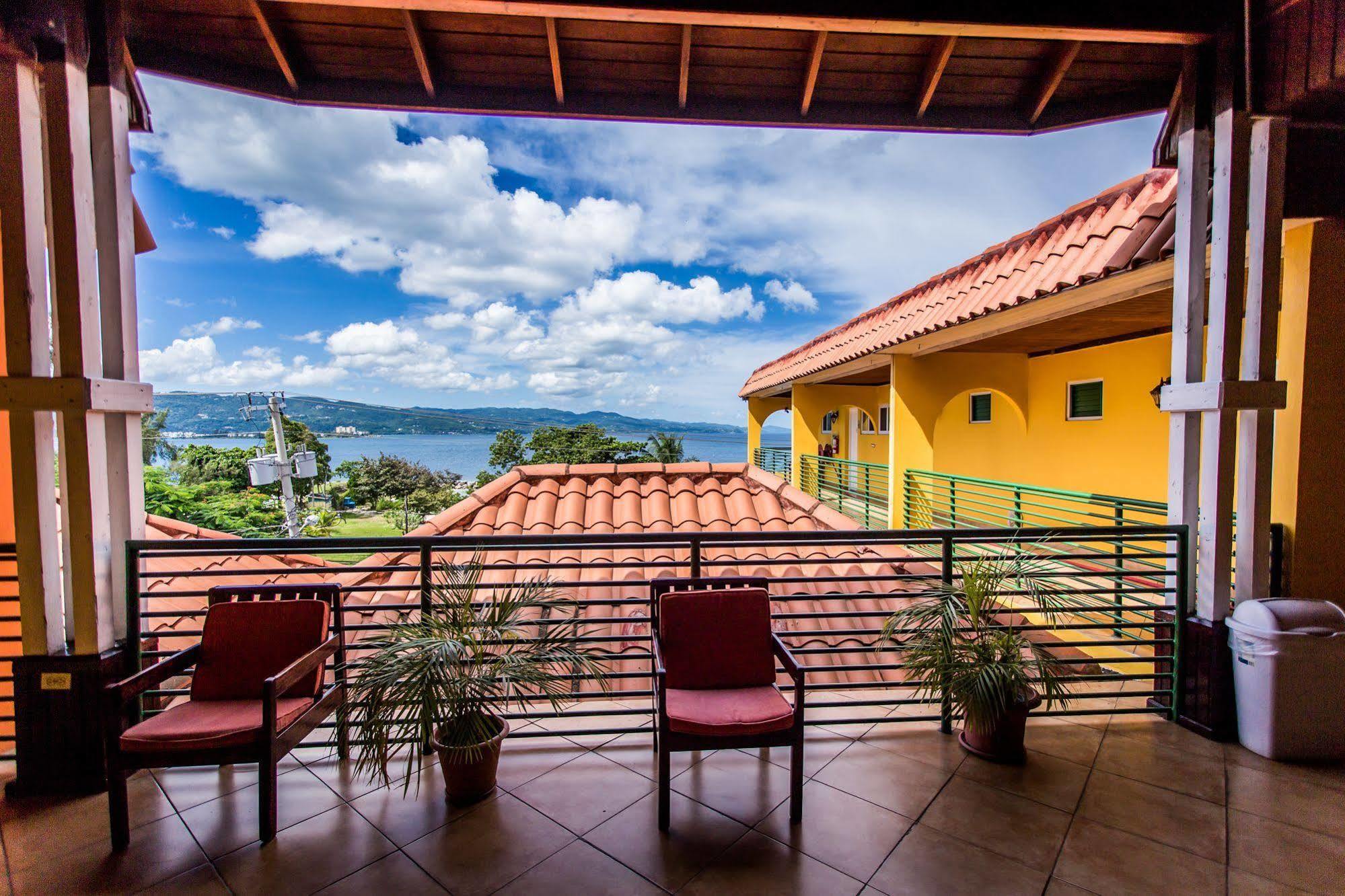 Altamont West Hotel Montego Bay Dış mekan fotoğraf